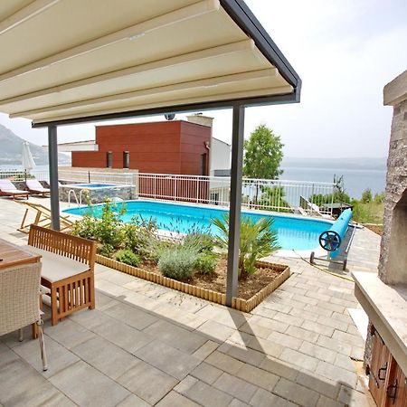 Villa Sara With Sea View And Private Heated Pool Omis Bagian luar foto
