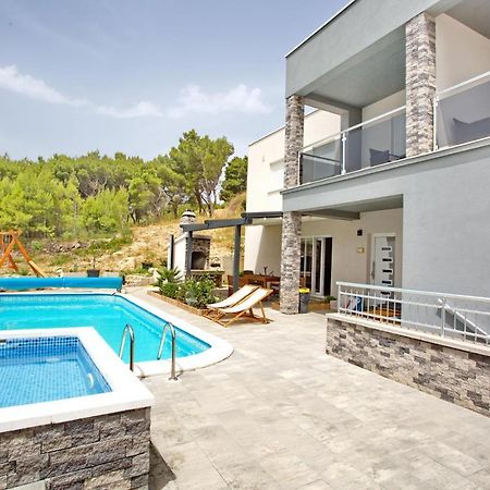Villa Sara With Sea View And Private Heated Pool Omis Bagian luar foto