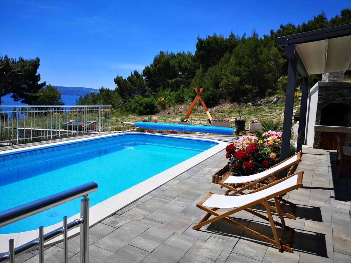 Villa Sara With Sea View And Private Heated Pool Omis Bagian luar foto