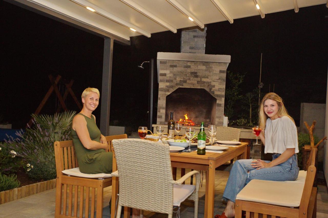 Villa Sara With Sea View And Private Heated Pool Omis Bagian luar foto