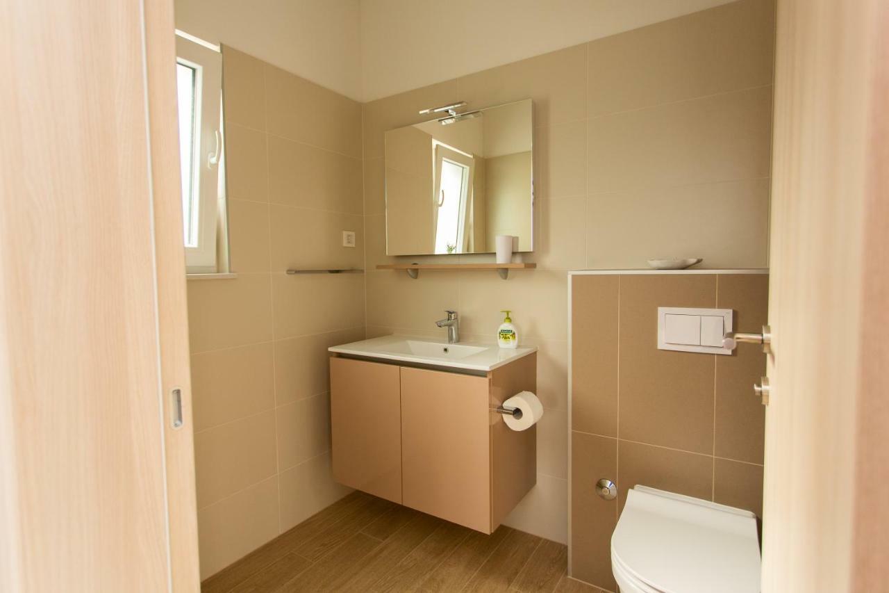 Villa Sara With Sea View And Private Heated Pool Omis Bagian luar foto