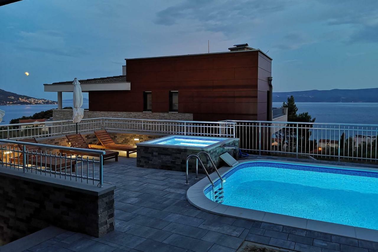 Villa Sara With Sea View And Private Heated Pool Omis Bagian luar foto